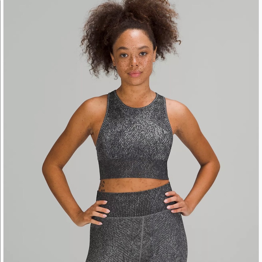 Lululemon Ebb to Train Sports Bra Size 8 Sage Green